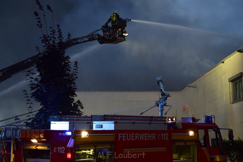 Grossbrand Halle Troisdorf Kriegsdorf Junkersring P371.JPG - Miklos Laubert